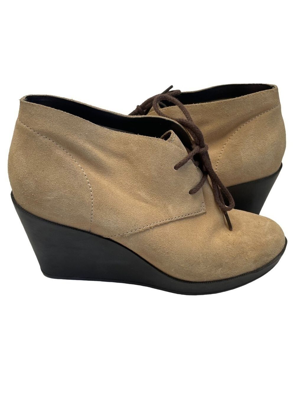 Cole Haan Halley Beige Tan Lace Up Suede Wedge Chukka Heeled Ankle Boots Chic